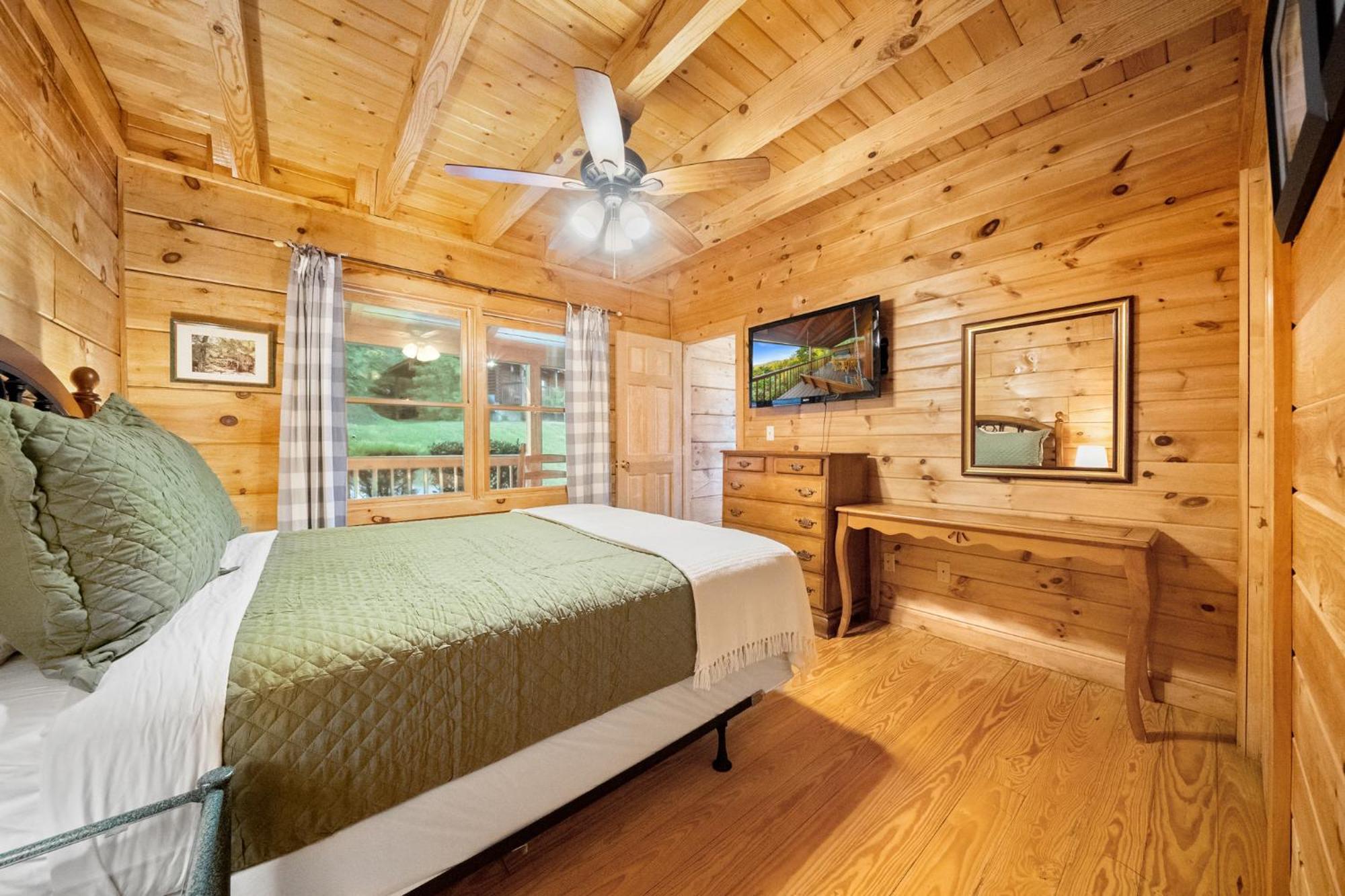 Baloo'S Bungalow Gatlinburg Exteriör bild